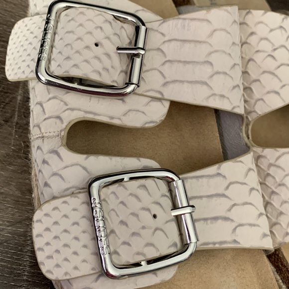 J/SLIDES LEIGTHON SLIDE SANDALS - Picture 5 of 7